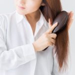 「なんだか最近…？」と薄毛に悩む女性が急増中!?　女性特有の薄毛の原因と対策とは