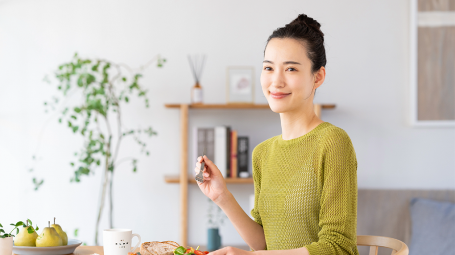 🍂 「夏疲れは“旬の味覚”でケア！暑さが残る今こそ始めたい秋のインナー美容」